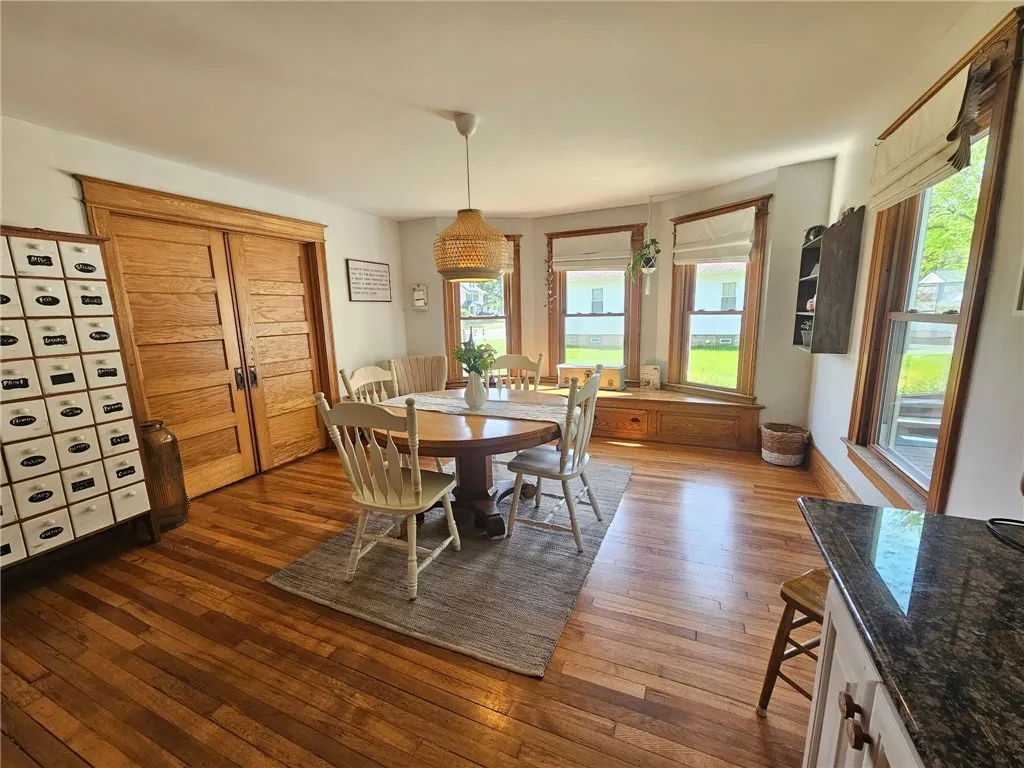 6207 Knickerbocker Road, Ontario, New York 14519, Ontario, New York 14519, 4 Bedrooms Bedrooms, 8 Rooms Rooms,1 BathroomBathrooms,Residential,Closed,6207 Knickerbocker Road, Ontario, New York 14519,R1609788