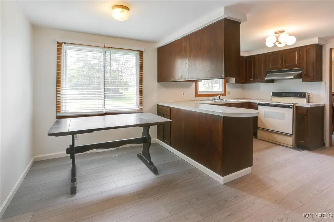 3631 Bonnie Lane, Hamburg, New York 14075, Hamburg, New York 14075, 3 Bedrooms Bedrooms, 10 Rooms Rooms,2 BathroomsBathrooms,Residential,Closed,3631 Bonnie Lane, Hamburg, New York 14075,0,B1606382