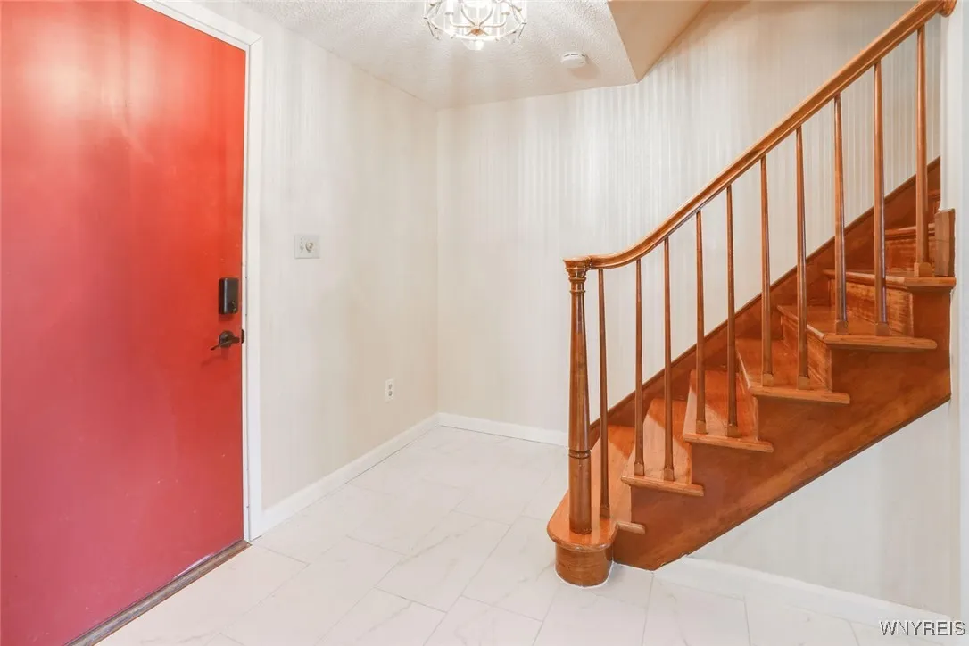 3631 Bonnie Lane, Hamburg, New York 14075, Hamburg, New York 14075, 3 Bedrooms Bedrooms, 10 Rooms Rooms,2 BathroomsBathrooms,Residential,Closed,3631 Bonnie Lane, Hamburg, New York 14075,0,B1606382