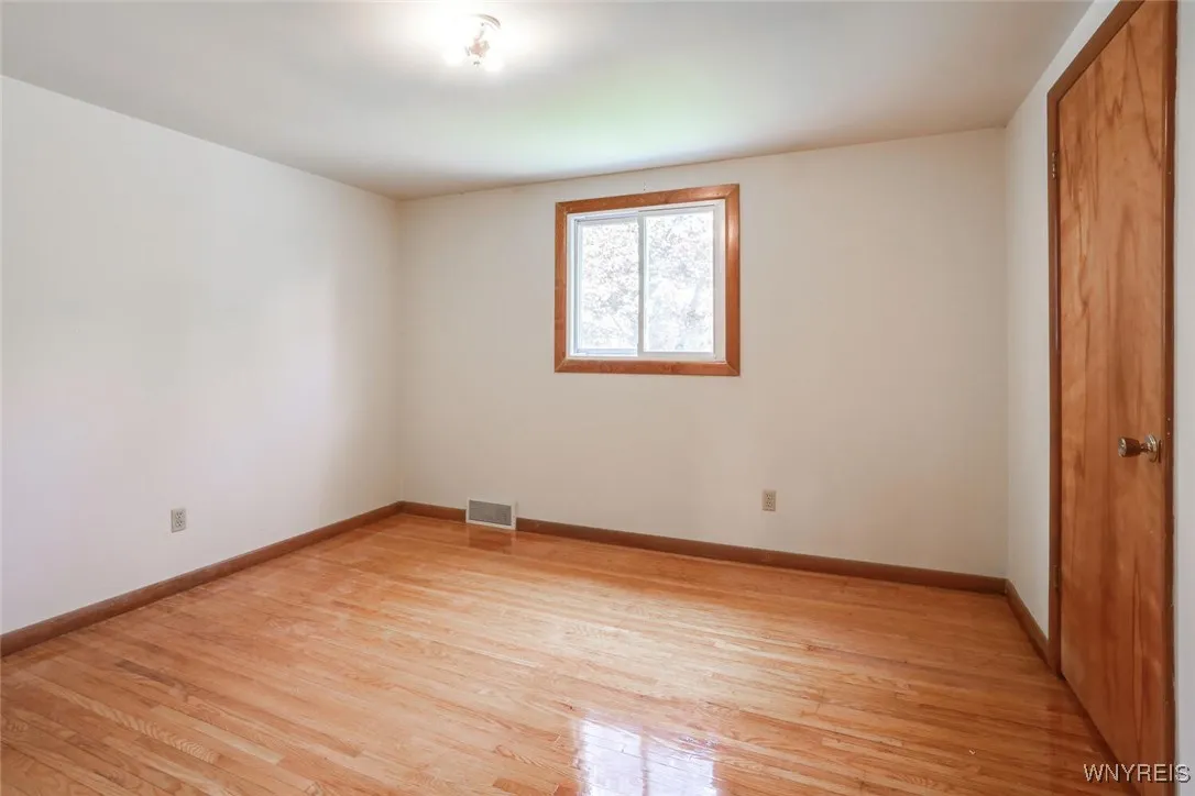 3631 Bonnie Lane, Hamburg, New York 14075, Hamburg, New York 14075, 3 Bedrooms Bedrooms, 10 Rooms Rooms,2 BathroomsBathrooms,Residential,Closed,3631 Bonnie Lane, Hamburg, New York 14075,0,B1606382