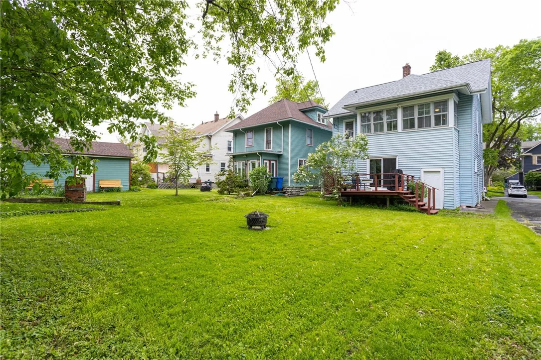 43 Woodland Park, Rochester, New York 14610, Rochester, New York 14610, 4 Bedrooms Bedrooms, 8 Rooms Rooms,1 BathroomBathrooms,Residential,Closed,43 Woodland Park, Rochester, New York 14610,0,R1609219