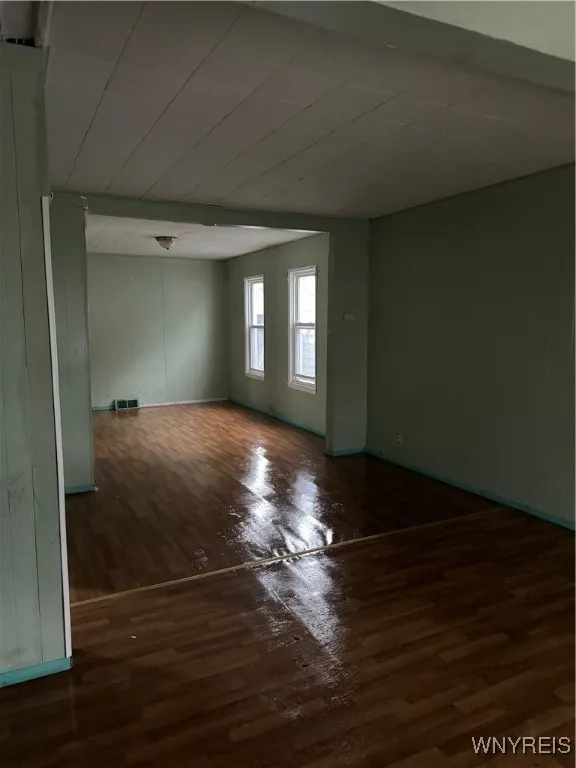 28 Alma Avenue, Buffalo, New York 14215, Buffalo, New York 14215, 3 Bedrooms Bedrooms, 6 Rooms Rooms,1 BathroomBathrooms,Residential,For Sale,28 Alma Avenue, Buffalo, New York 14215,B1610043