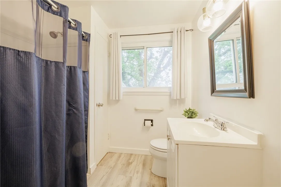 132 Summer Sky Drive, Henrietta, New York 14623, Henrietta, New York 14623, 3 Bedrooms Bedrooms, 8 Rooms Rooms,1 BathroomBathrooms,Residential,Closed,132 Summer Sky Drive, Henrietta, New York 14623,R1607154