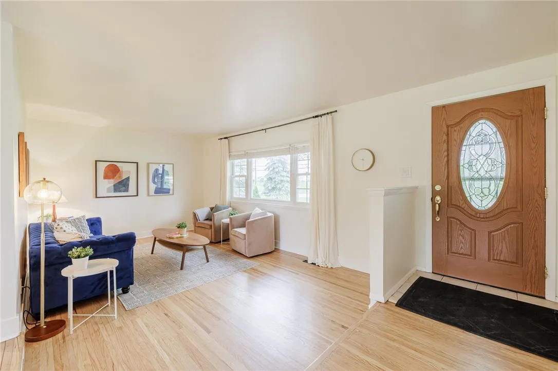 132 Summer Sky Drive, Henrietta, New York 14623, Henrietta, New York 14623, 3 Bedrooms Bedrooms, 8 Rooms Rooms,1 BathroomBathrooms,Residential,Closed,132 Summer Sky Drive, Henrietta, New York 14623,R1607154