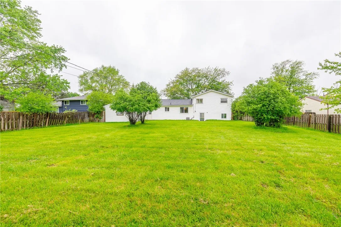 132 Summer Sky Drive, Henrietta, New York 14623, Henrietta, New York 14623, 3 Bedrooms Bedrooms, 8 Rooms Rooms,1 BathroomBathrooms,Residential,Closed,132 Summer Sky Drive, Henrietta, New York 14623,R1607154