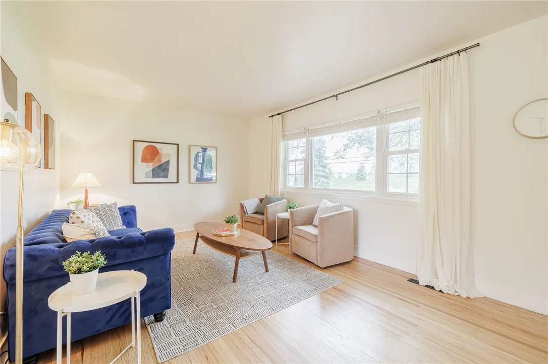 132 Summer Sky Drive, Henrietta, New York 14623, Henrietta, New York 14623, 3 Bedrooms Bedrooms, 8 Rooms Rooms,1 BathroomBathrooms,Residential,Closed,132 Summer Sky Drive, Henrietta, New York 14623,R1607154