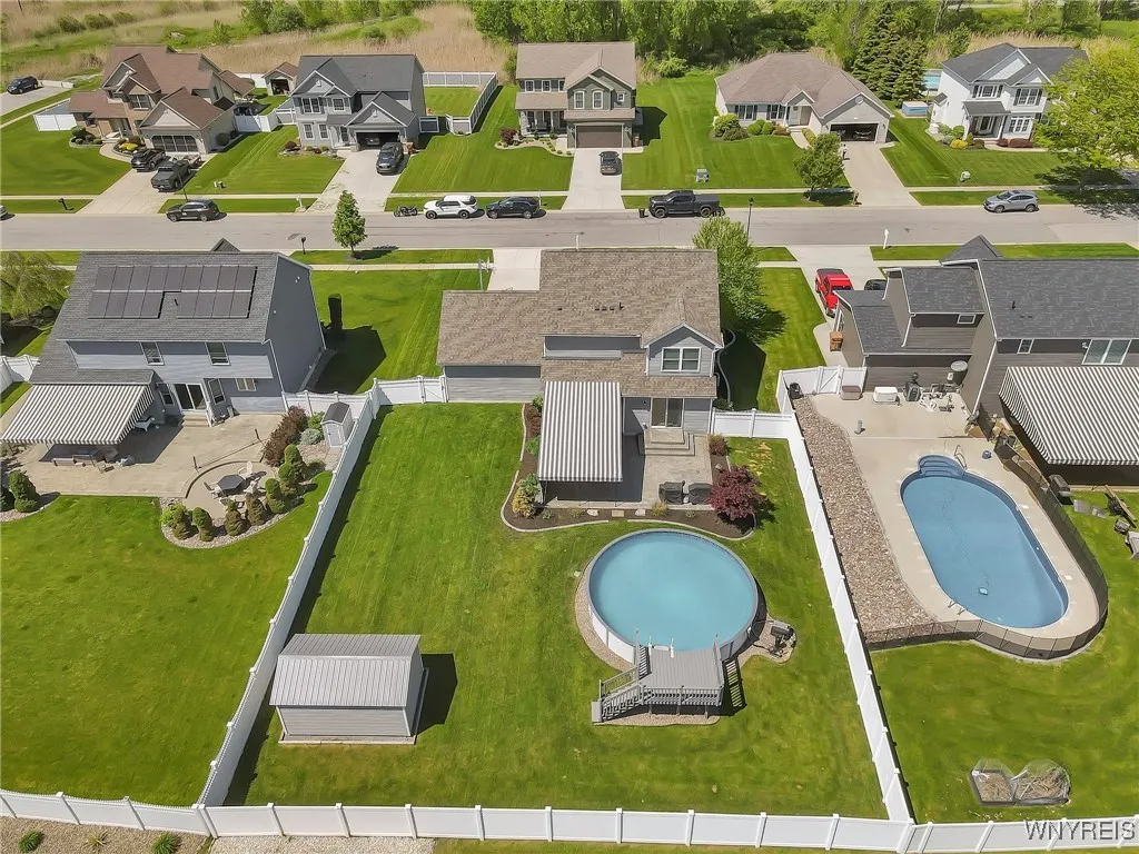 11 Garnet Drive, Cheektowaga, New York 14227, Cheektowaga, New York 14227, 3 Bedrooms Bedrooms, 7 Rooms Rooms,2 BathroomsBathrooms,Residential,Closed,11 Garnet Drive, Cheektowaga, New York 14227,0,B1609475