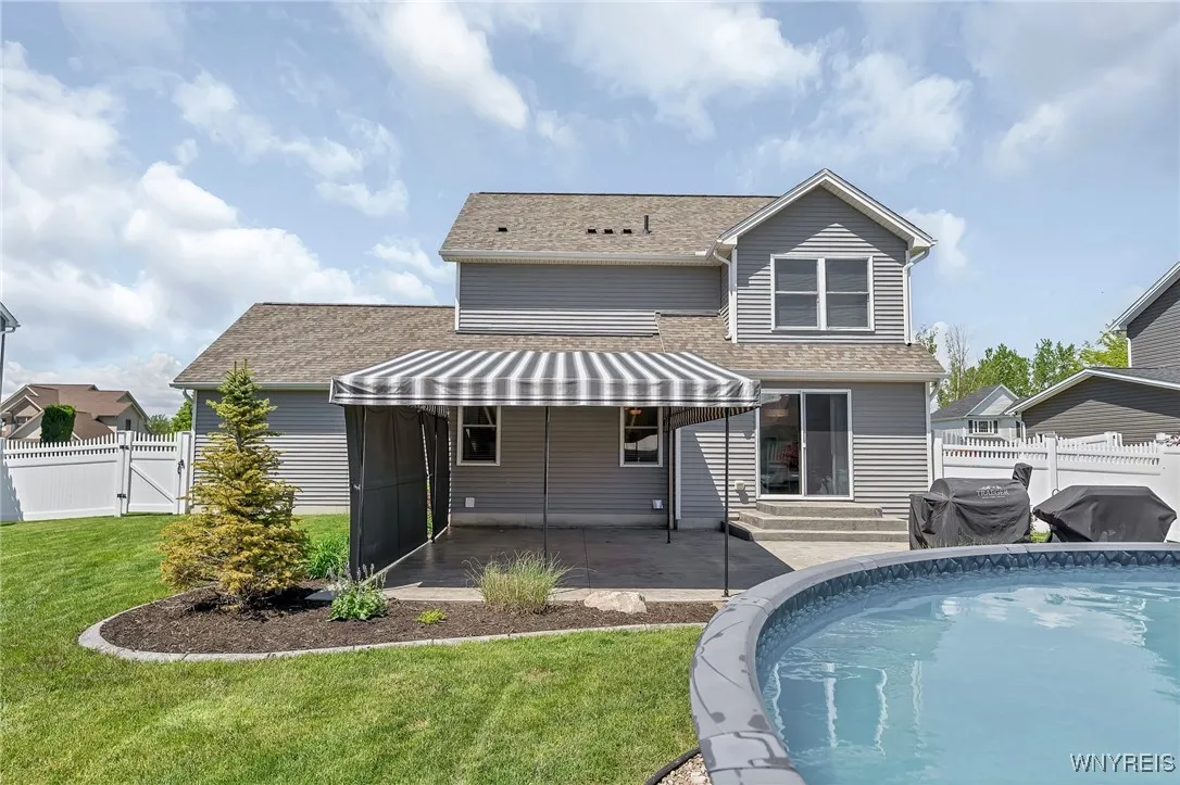 11 Garnet Drive, Cheektowaga, New York 14227, Cheektowaga, New York 14227, 3 Bedrooms Bedrooms, 7 Rooms Rooms,2 BathroomsBathrooms,Residential,Closed,11 Garnet Drive, Cheektowaga, New York 14227,0,B1609475