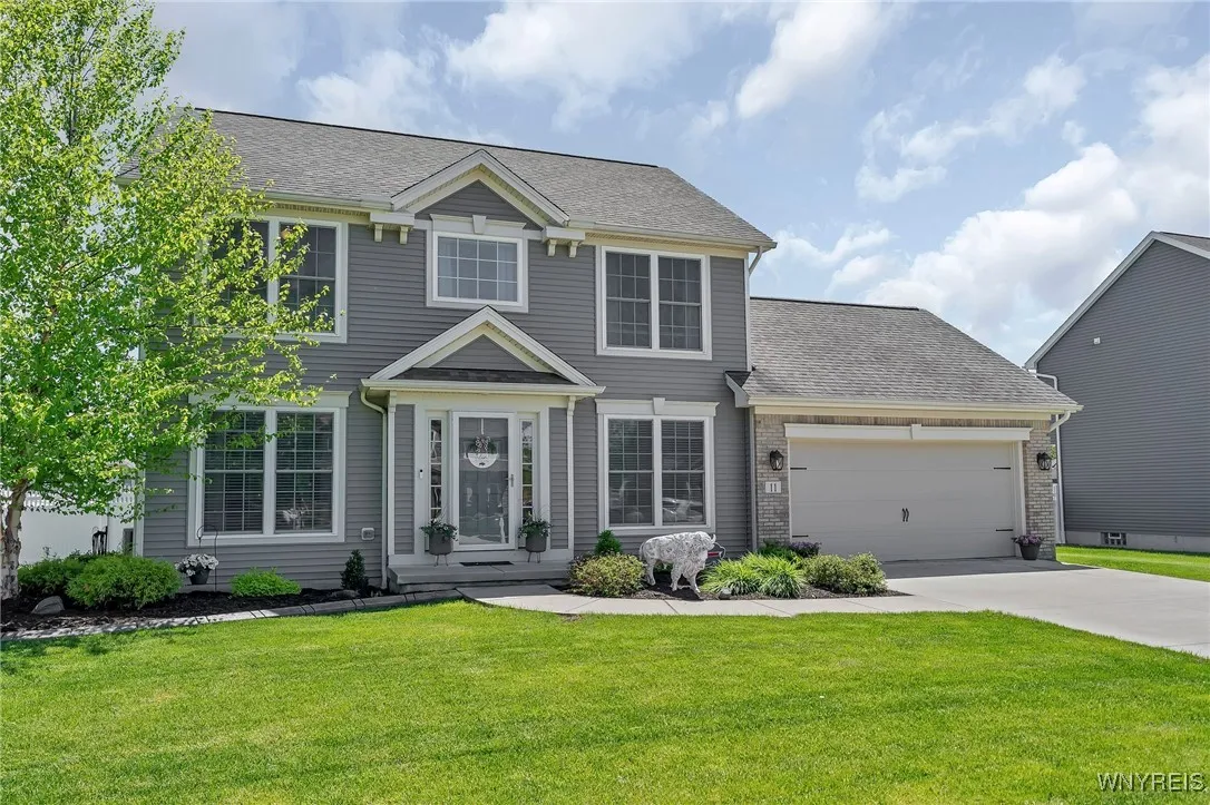 11 Garnet Drive, Cheektowaga, New York 14227, Cheektowaga, New York 14227, 3 Bedrooms Bedrooms, 7 Rooms Rooms,2 BathroomsBathrooms,Residential,Closed,11 Garnet Drive, Cheektowaga, New York 14227,0,B1609475