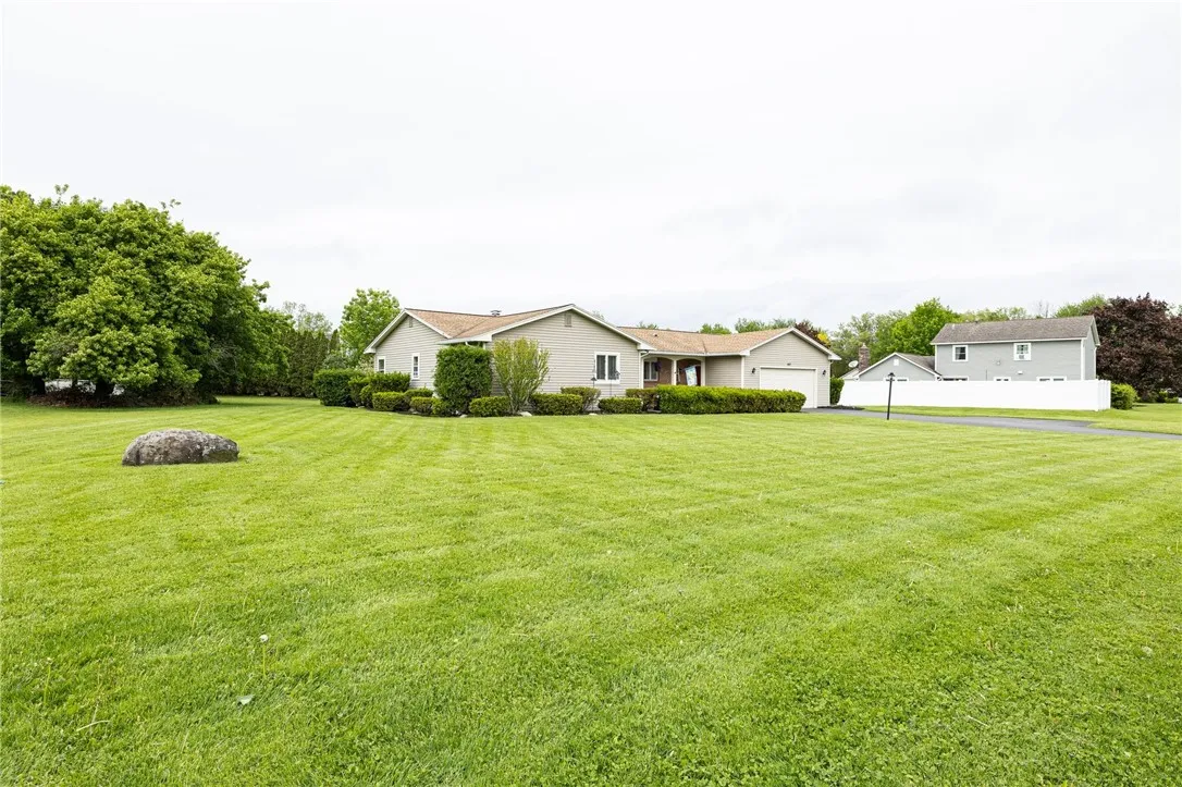667 Willow Lane, Webster, New York 14580, Webster, New York 14580, 4 Bedrooms Bedrooms, 8 Rooms Rooms,3 BathroomsBathrooms,Residential,Closed,667 Willow Lane, Webster, New York 14580,R1606480