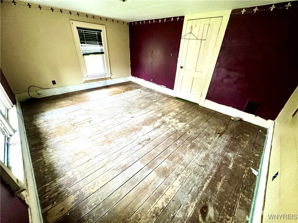 6723 Akron Road, Lockport-town, New York 14094, Lockport Town, New York 14094, 6 Bedrooms Bedrooms, 10 Rooms Rooms,1 BathroomBathrooms,Residential,Closed,6723 Akron Road, Lockport-town, New York 14094,0,B1604223