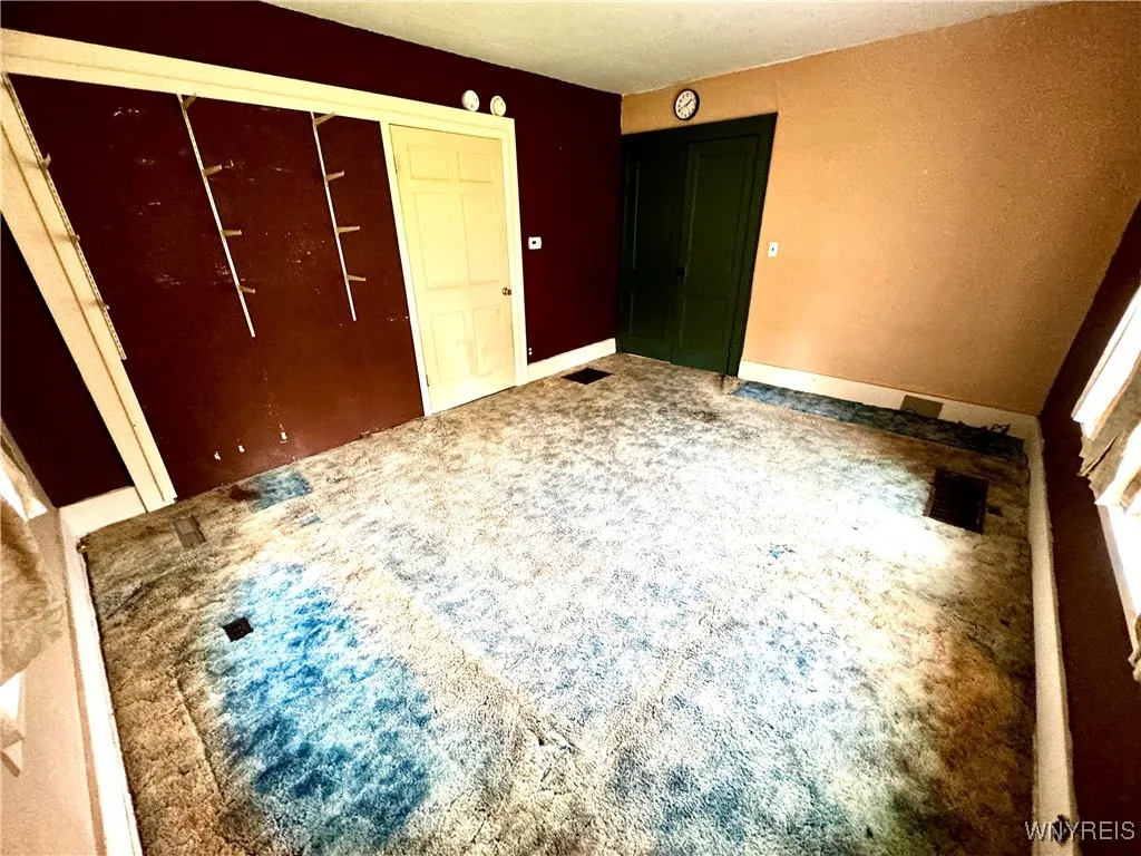 6723 Akron Road, Lockport-town, New York 14094, Lockport Town, New York 14094, 6 Bedrooms Bedrooms, 10 Rooms Rooms,1 BathroomBathrooms,Residential,Closed,6723 Akron Road, Lockport-town, New York 14094,0,B1604223