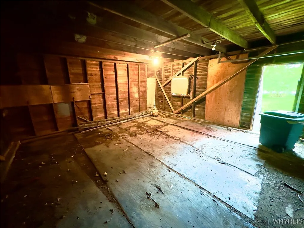 6723 Akron Road, Lockport-town, New York 14094, Lockport Town, New York 14094, 6 Bedrooms Bedrooms, 10 Rooms Rooms,1 BathroomBathrooms,Residential,Closed,6723 Akron Road, Lockport-town, New York 14094,0,B1604223