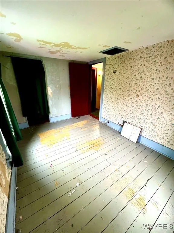 6723 Akron Road, Lockport-town, New York 14094, Lockport Town, New York 14094, 6 Bedrooms Bedrooms, 10 Rooms Rooms,1 BathroomBathrooms,Residential,Closed,6723 Akron Road, Lockport-town, New York 14094,0,B1604223