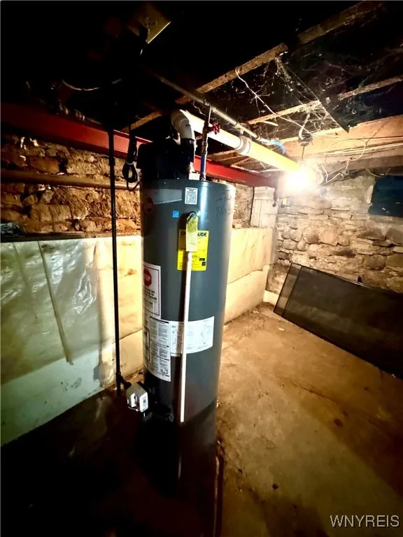 6723 Akron Road, Lockport-town, New York 14094, Lockport Town, New York 14094, 6 Bedrooms Bedrooms, 10 Rooms Rooms,1 BathroomBathrooms,Residential,Closed,6723 Akron Road, Lockport-town, New York 14094,0,B1604223