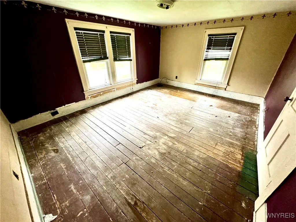 6723 Akron Road, Lockport-town, New York 14094, Lockport Town, New York 14094, 6 Bedrooms Bedrooms, 10 Rooms Rooms,1 BathroomBathrooms,Residential,Closed,6723 Akron Road, Lockport-town, New York 14094,0,B1604223