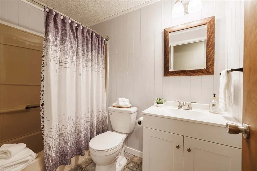 635 Blue Spruce Drive, Webster, New York 14580, Webster, New York 14580, 4 Bedrooms Bedrooms, 8 Rooms Rooms,2 BathroomsBathrooms,Residential,Closed,635 Blue Spruce Drive, Webster, New York 14580,R1606752