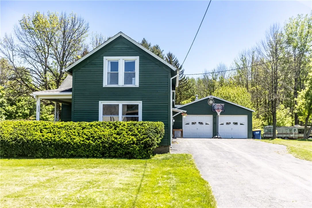 5522 State Route 14, Sodus, New York 14551, Sodus, New York 14551, 4 Bedrooms Bedrooms, 7 Rooms Rooms,2 BathroomsBathrooms,Residential,Closed,5522 State Route 14, Sodus, New York 14551,R1609729