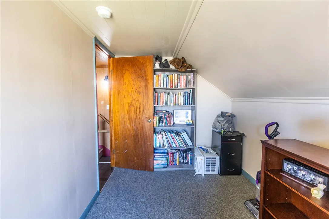 5522 State Route 14, Sodus, New York 14551, Sodus, New York 14551, 4 Bedrooms Bedrooms, 7 Rooms Rooms,2 BathroomsBathrooms,Residential,Closed,5522 State Route 14, Sodus, New York 14551,R1609729