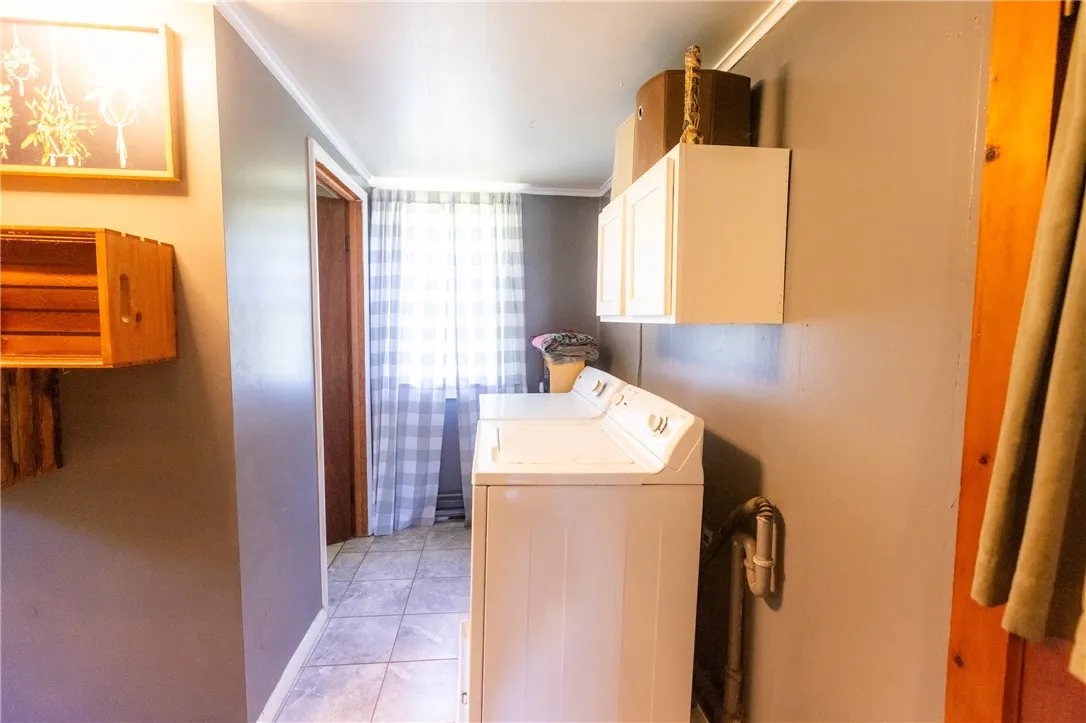 5522 State Route 14, Sodus, New York 14551, Sodus, New York 14551, 4 Bedrooms Bedrooms, 7 Rooms Rooms,2 BathroomsBathrooms,Residential,Closed,5522 State Route 14, Sodus, New York 14551,R1609729