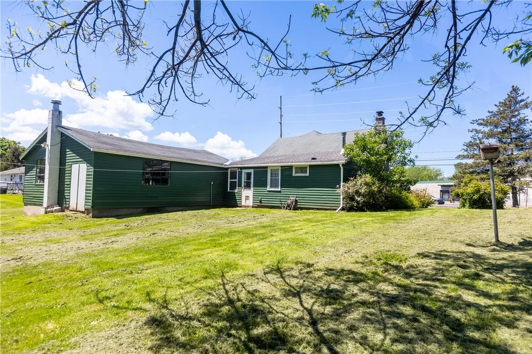 5522 State Route 14, Sodus, New York 14551, Sodus, New York 14551, 4 Bedrooms Bedrooms, 7 Rooms Rooms,2 BathroomsBathrooms,Residential,Closed,5522 State Route 14, Sodus, New York 14551,R1609729