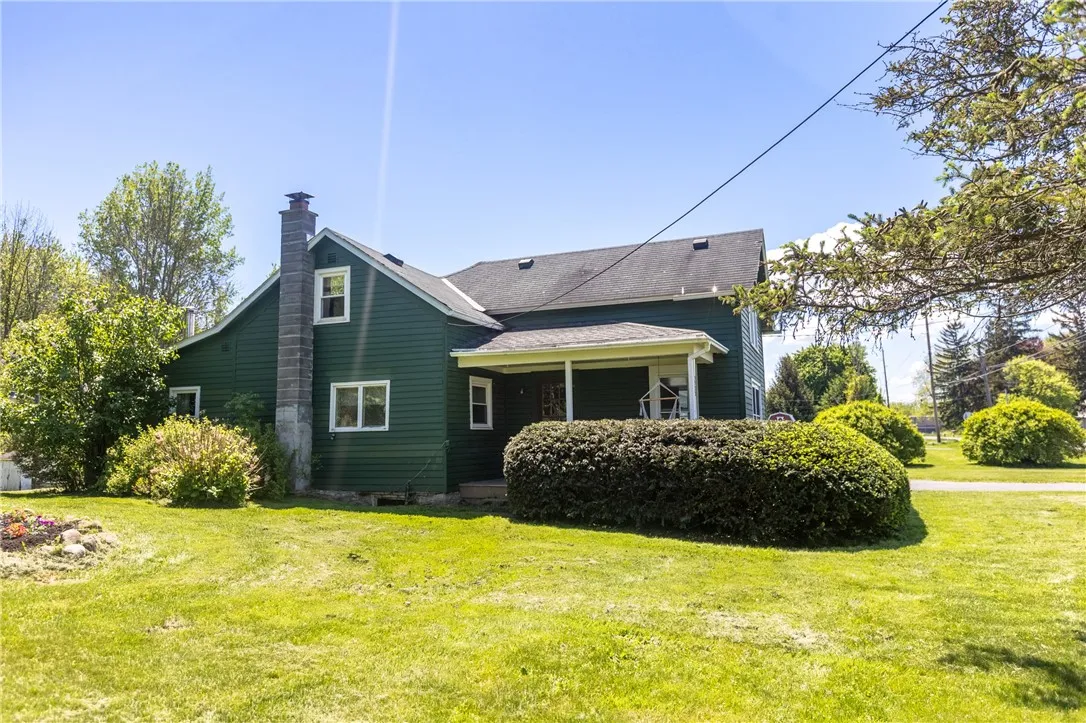 5522 State Route 14, Sodus, New York 14551, Sodus, New York 14551, 4 Bedrooms Bedrooms, 7 Rooms Rooms,2 BathroomsBathrooms,Residential,Closed,5522 State Route 14, Sodus, New York 14551,R1609729