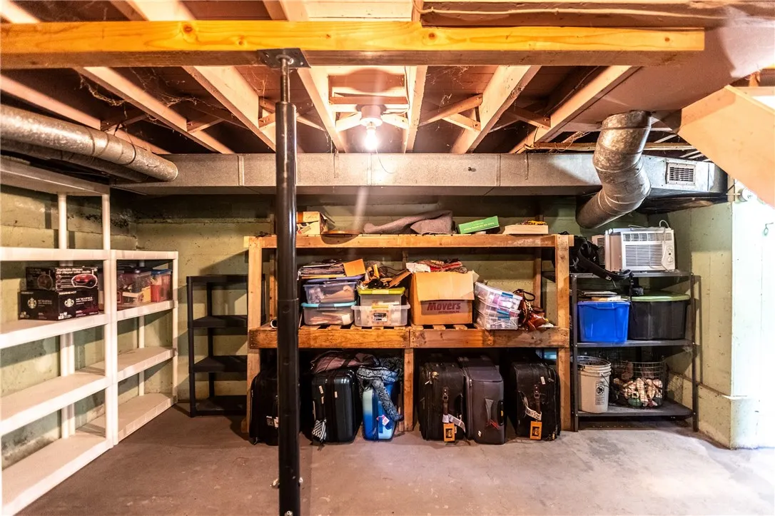 5522 State Route 14, Sodus, New York 14551, Sodus, New York 14551, 4 Bedrooms Bedrooms, 7 Rooms Rooms,2 BathroomsBathrooms,Residential,Closed,5522 State Route 14, Sodus, New York 14551,R1609729