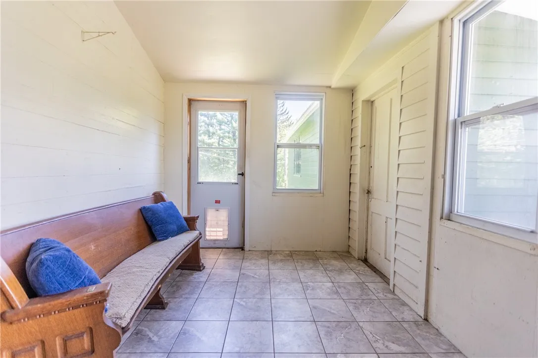 5522 State Route 14, Sodus, New York 14551, Sodus, New York 14551, 4 Bedrooms Bedrooms, 7 Rooms Rooms,2 BathroomsBathrooms,Residential,Closed,5522 State Route 14, Sodus, New York 14551,R1609729