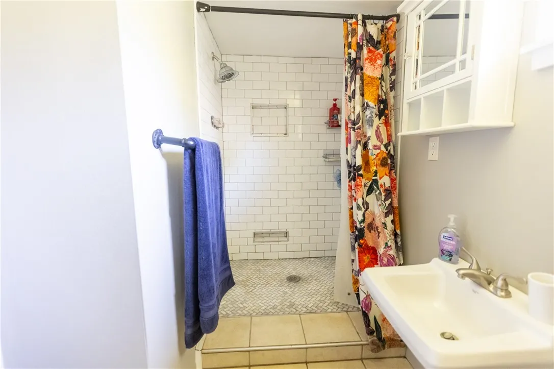 5522 State Route 14, Sodus, New York 14551, Sodus, New York 14551, 4 Bedrooms Bedrooms, 7 Rooms Rooms,2 BathroomsBathrooms,Residential,Closed,5522 State Route 14, Sodus, New York 14551,R1609729
