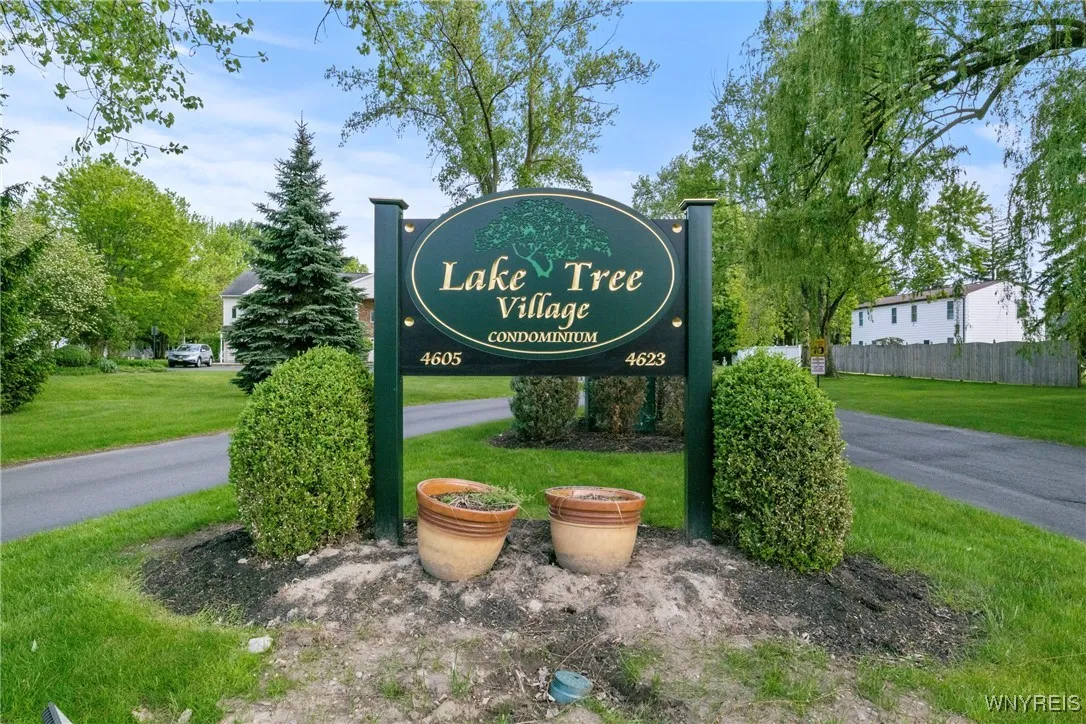 4613 Chestnut Ridge Road J, Amherst, New York 1422, Amherst, New York 14228, 2 Bedrooms Bedrooms, 5 Rooms Rooms,1 BathroomBathrooms,Residential,Closed,4613 Chestnut Ridge Road J, Amherst, New York 1422,B1608516