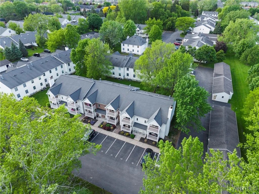 4613 Chestnut Ridge Road J, Amherst, New York 1422, Amherst, New York 14228, 2 Bedrooms Bedrooms, 5 Rooms Rooms,1 BathroomBathrooms,Residential,Closed,4613 Chestnut Ridge Road J, Amherst, New York 1422,B1608516