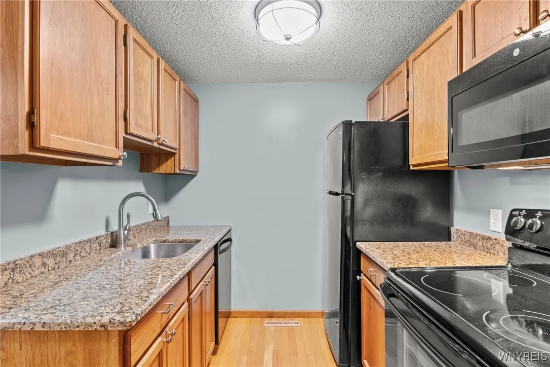 4613 Chestnut Ridge Road J, Amherst, New York 1422, Amherst, New York 14228, 2 Bedrooms Bedrooms, 5 Rooms Rooms,1 BathroomBathrooms,Residential,Closed,4613 Chestnut Ridge Road J, Amherst, New York 1422,B1608516