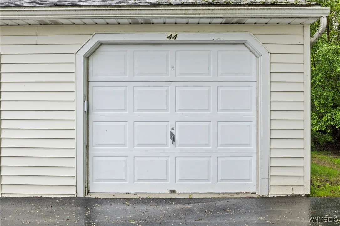 4613 Chestnut Ridge Road J, Amherst, New York 1422, Amherst, New York 14228, 2 Bedrooms Bedrooms, 5 Rooms Rooms,1 BathroomBathrooms,Residential,Closed,4613 Chestnut Ridge Road J, Amherst, New York 1422,B1608516