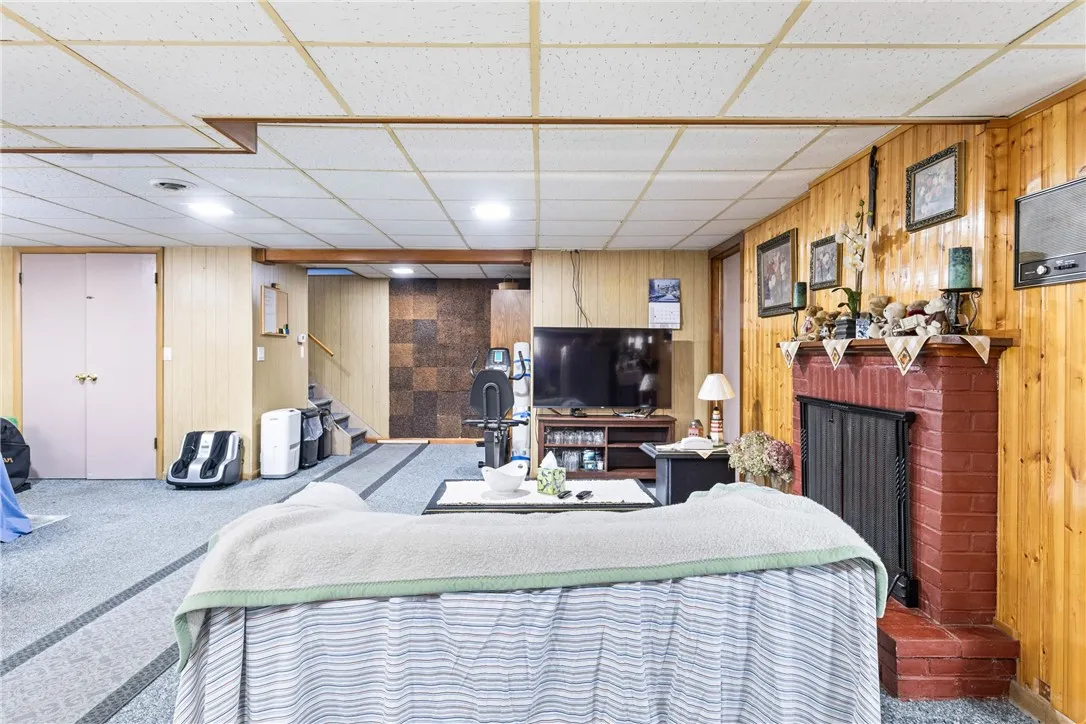 112 Lafayette Road, Irondequoit, New York 14609, Irondequoit, New York 14609, 3 Bedrooms Bedrooms, 5 Rooms Rooms,2 BathroomsBathrooms,Residential,Closed,112 Lafayette Road, Irondequoit, New York 14609,R1608715
