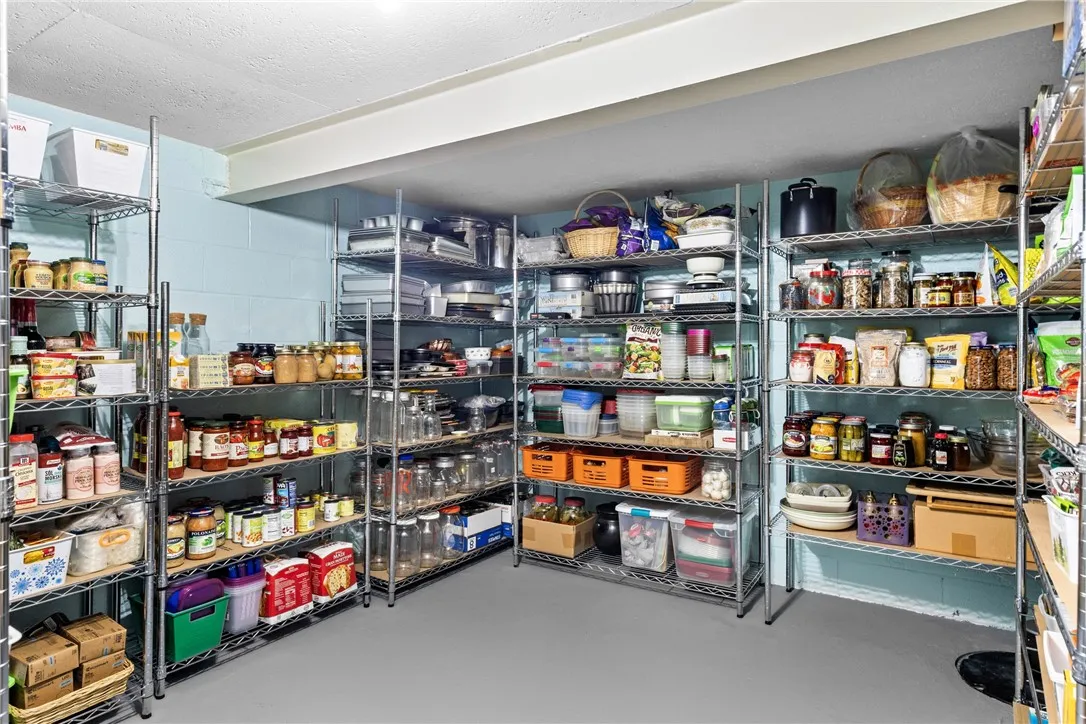 112 Lafayette Road, Irondequoit, New York 14609, Irondequoit, New York 14609, 3 Bedrooms Bedrooms, 5 Rooms Rooms,2 BathroomsBathrooms,Residential,Closed,112 Lafayette Road, Irondequoit, New York 14609,R1608715