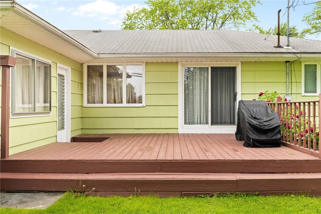 112 Lafayette Road, Irondequoit, New York 14609, Irondequoit, New York 14609, 3 Bedrooms Bedrooms, 5 Rooms Rooms,2 BathroomsBathrooms,Residential,Closed,112 Lafayette Road, Irondequoit, New York 14609,R1608715