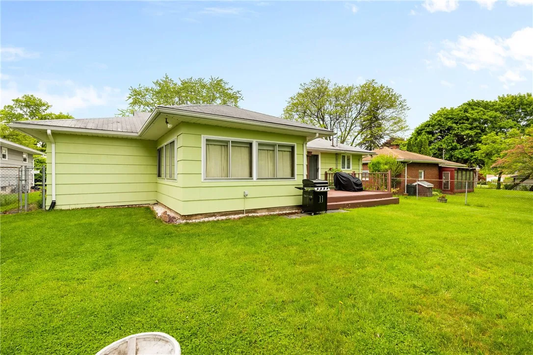 112 Lafayette Road, Irondequoit, New York 14609, Irondequoit, New York 14609, 3 Bedrooms Bedrooms, 5 Rooms Rooms,2 BathroomsBathrooms,Residential,Closed,112 Lafayette Road, Irondequoit, New York 14609,R1608715