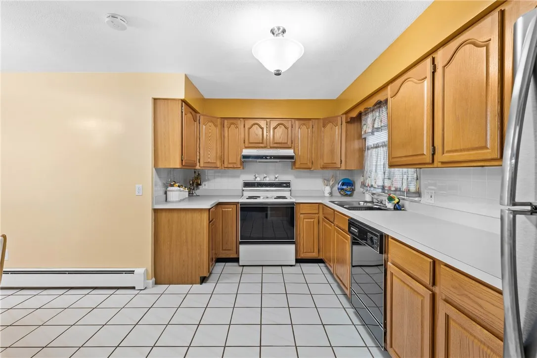 112 Lafayette Road, Irondequoit, New York 14609, Irondequoit, New York 14609, 3 Bedrooms Bedrooms, 5 Rooms Rooms,2 BathroomsBathrooms,Residential,Closed,112 Lafayette Road, Irondequoit, New York 14609,R1608715