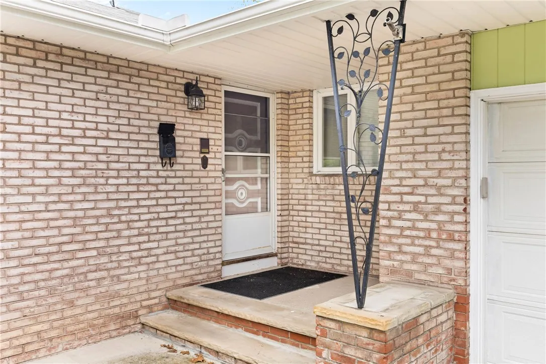 112 Lafayette Road, Irondequoit, New York 14609, Irondequoit, New York 14609, 3 Bedrooms Bedrooms, 5 Rooms Rooms,2 BathroomsBathrooms,Residential,Closed,112 Lafayette Road, Irondequoit, New York 14609,R1608715