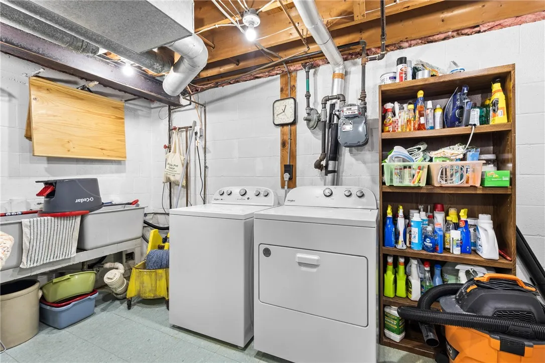 112 Lafayette Road, Irondequoit, New York 14609, Irondequoit, New York 14609, 3 Bedrooms Bedrooms, 5 Rooms Rooms,2 BathroomsBathrooms,Residential,Closed,112 Lafayette Road, Irondequoit, New York 14609,R1608715