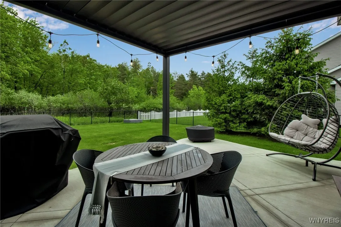4775 Mosey Lane, Hamburg, New York 14219, Hamburg, New York 14219, 4 Bedrooms Bedrooms, 9 Rooms Rooms,3 BathroomsBathrooms,Residential,Closed,4775 Mosey Lane, Hamburg, New York 14219,B1609171