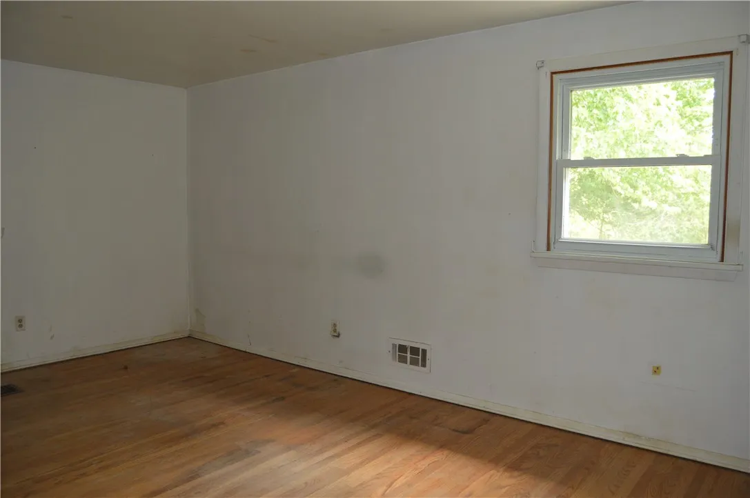 3324 Monroe Wayne County Line Road, Walworth, New, Walworth, New York 14502, 3 Bedrooms Bedrooms, 6 Rooms Rooms,1 BathroomBathrooms,Residential,Closed,3324 Monroe Wayne County Line Road, Walworth, New ,R1597028