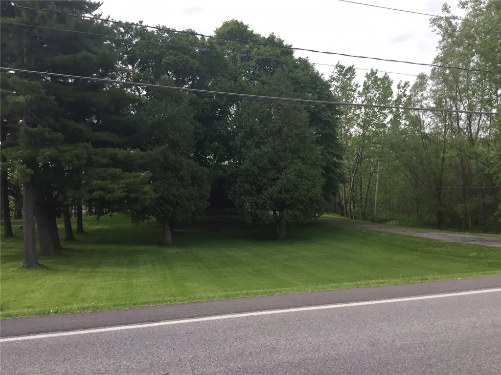 7092 East Bethany Leroy Road, Leroy, New York 1448, Leroy, New York 14482, 3 Bedrooms Bedrooms, 6 Rooms Rooms,1 BathroomBathrooms,Residential,Closed,7092 East Bethany Leroy Road, Leroy, New York 1448,R1610066