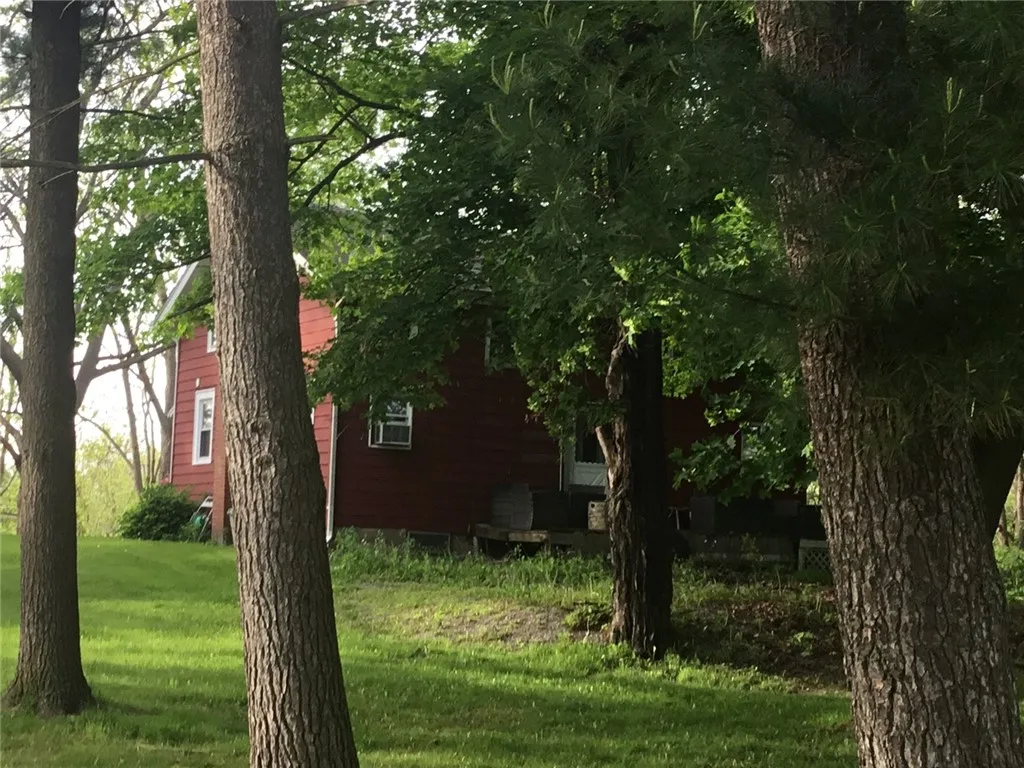 7092 East Bethany Leroy Road, Leroy, New York 1448, Leroy, New York 14482, 3 Bedrooms Bedrooms, 6 Rooms Rooms,1 BathroomBathrooms,Residential,Closed,7092 East Bethany Leroy Road, Leroy, New York 1448,R1610066