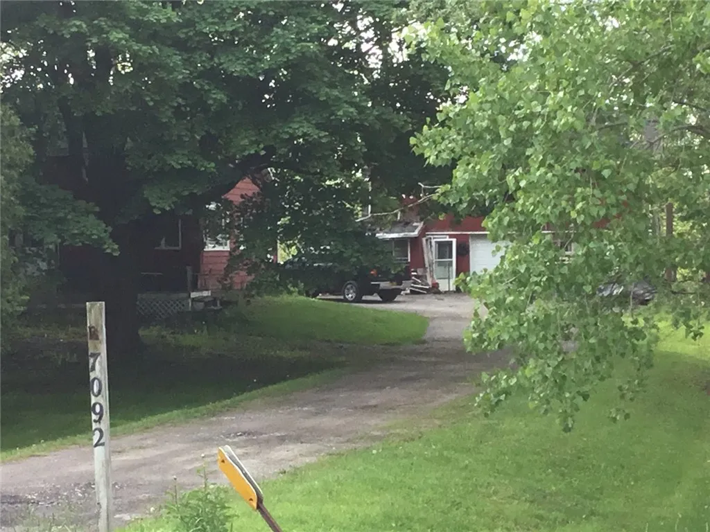 7092 East Bethany Leroy Road, Leroy, New York 1448, Leroy, New York 14482, 3 Bedrooms Bedrooms, 6 Rooms Rooms,1 BathroomBathrooms,Residential,Closed,7092 East Bethany Leroy Road, Leroy, New York 1448,R1610066