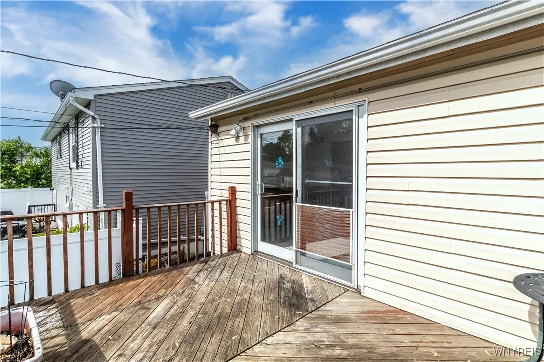21 Francine Lane, Cheektowaga, New York 14227, Cheektowaga, New York 14227, 3 Bedrooms Bedrooms, 6 Rooms Rooms,1 BathroomBathrooms,Residential,Closed,21 Francine Lane, Cheektowaga, New York 14227,B1604878
