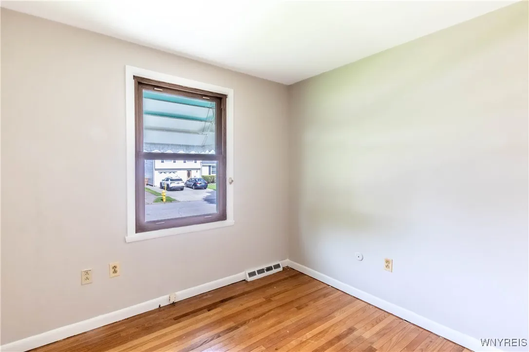 21 Francine Lane, Cheektowaga, New York 14227, Cheektowaga, New York 14227, 3 Bedrooms Bedrooms, 6 Rooms Rooms,1 BathroomBathrooms,Residential,Closed,21 Francine Lane, Cheektowaga, New York 14227,B1604878
