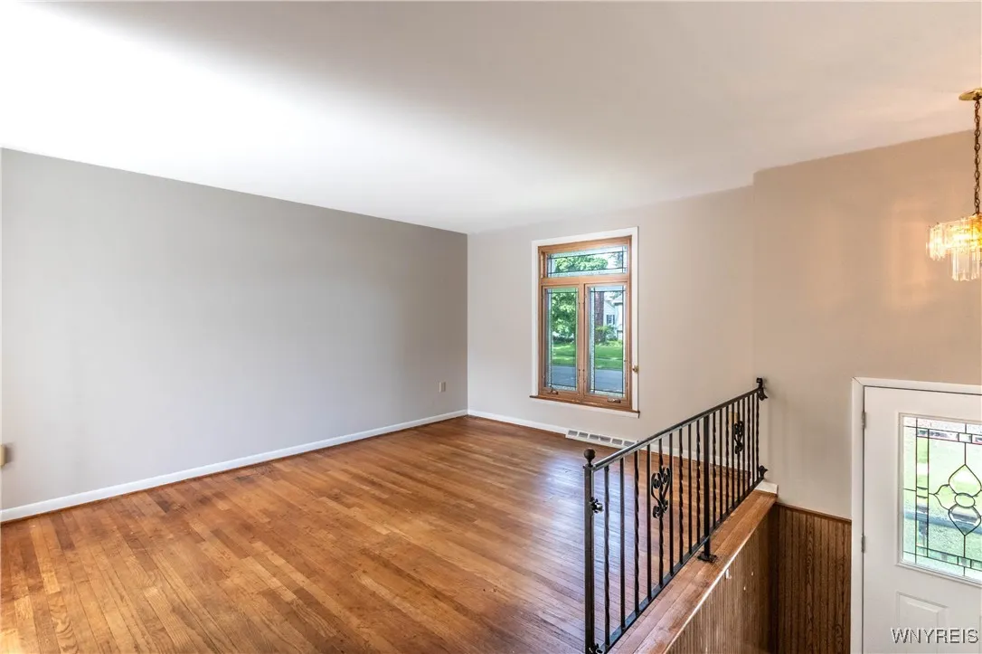 21 Francine Lane, Cheektowaga, New York 14227, Cheektowaga, New York 14227, 3 Bedrooms Bedrooms, 6 Rooms Rooms,1 BathroomBathrooms,Residential,Closed,21 Francine Lane, Cheektowaga, New York 14227,B1604878