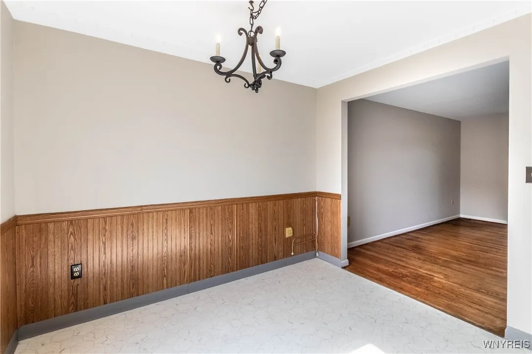 21 Francine Lane, Cheektowaga, New York 14227, Cheektowaga, New York 14227, 3 Bedrooms Bedrooms, 6 Rooms Rooms,1 BathroomBathrooms,Residential,Closed,21 Francine Lane, Cheektowaga, New York 14227,B1604878