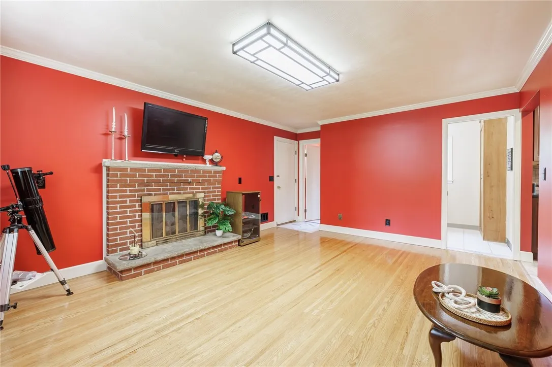 Bright family room with WB fireplace